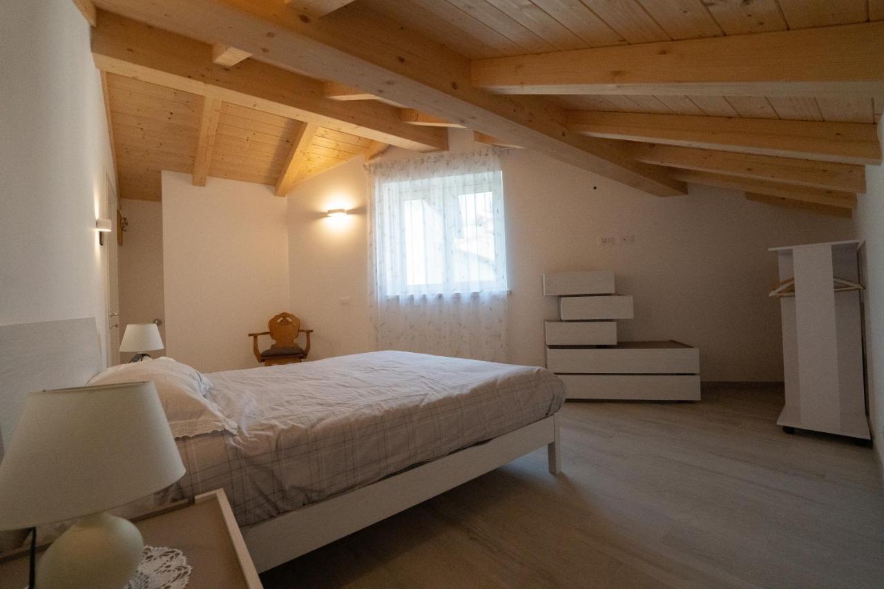 Casa Vacanza Da Nonna Elena Vattaro Eksteriør billede